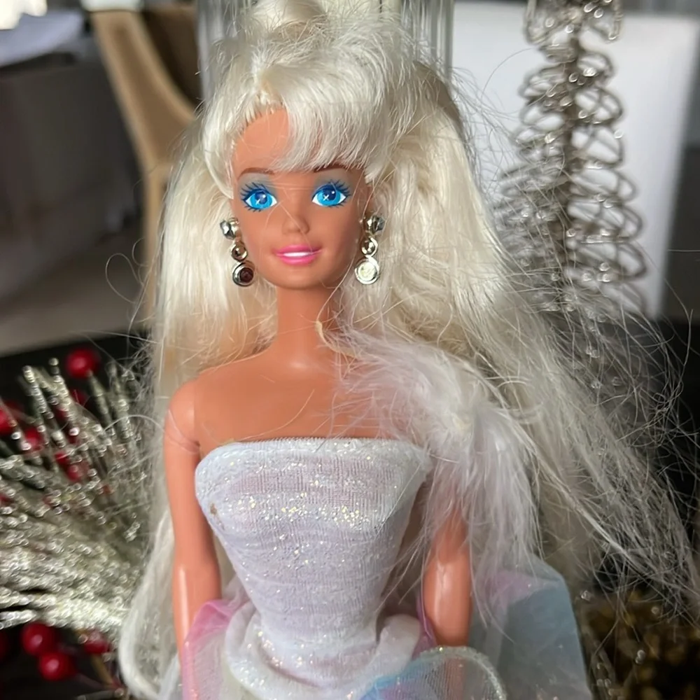 Vintage 1996 Angel Barbie doll figurine, sparkly dress